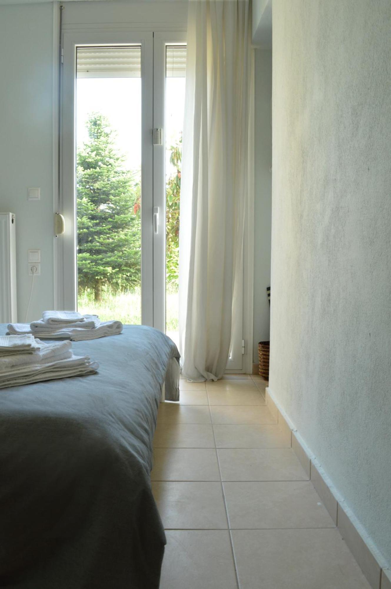 Sunny Retreat With A Garden Terrace Private Room Ioannina Exterior photo